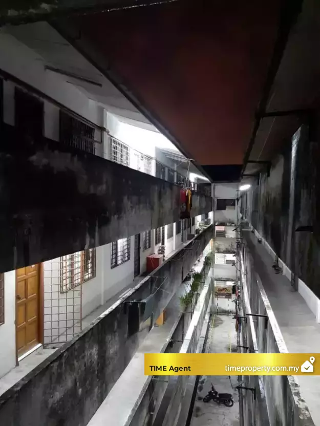 Flat Bandar Teknologi (Semenyih) — photo 1
