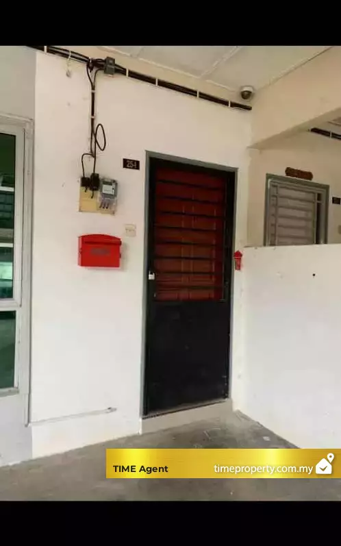 Taman Lagenda Suria — photo 3