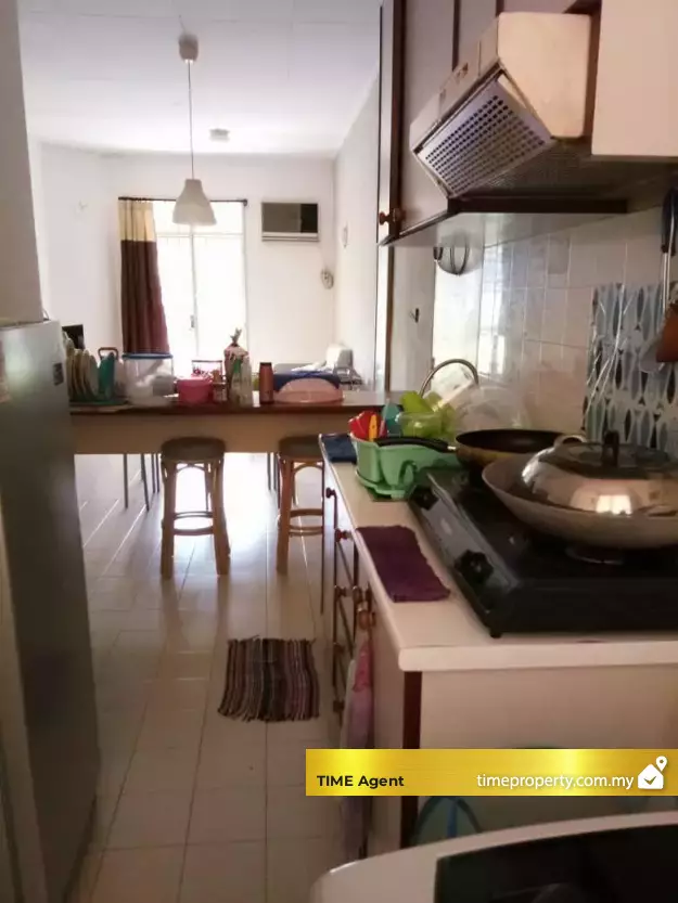Bayu Emas Apartment — photo 5