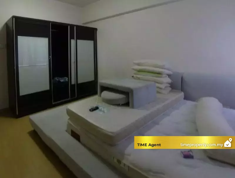 Continental Heights Condominium — photo 3