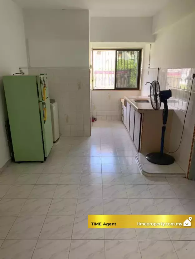 Flat Farlim 4 (Block 4D &amp; 4E) — photo 3