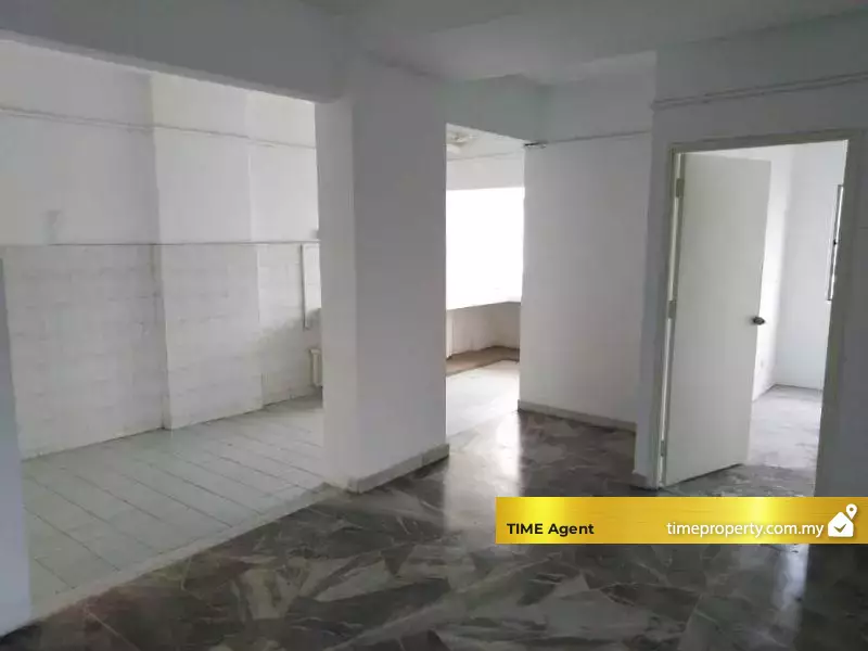 Pelangi Indah Condominium — photo 1