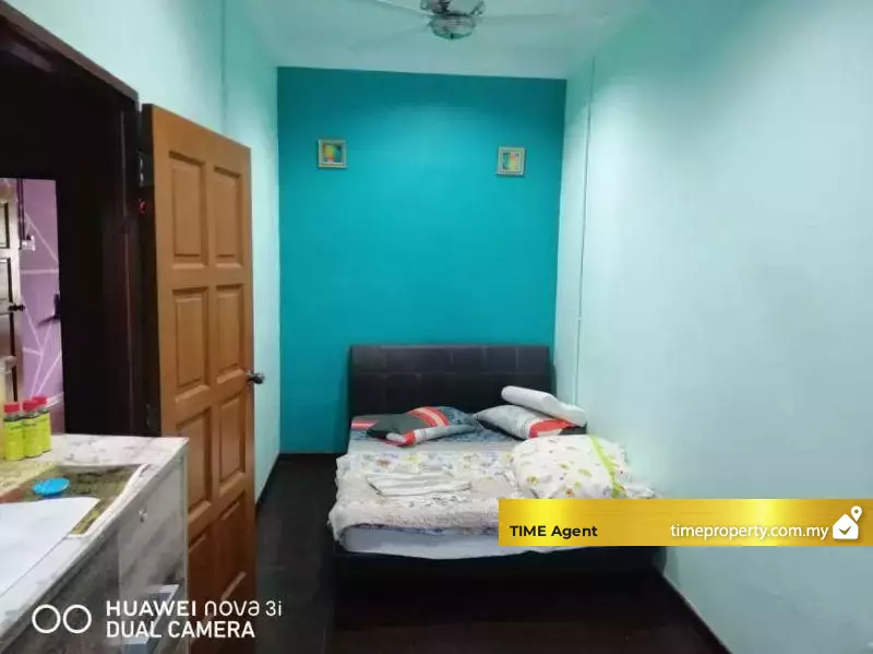 Taman Perak — photo 4