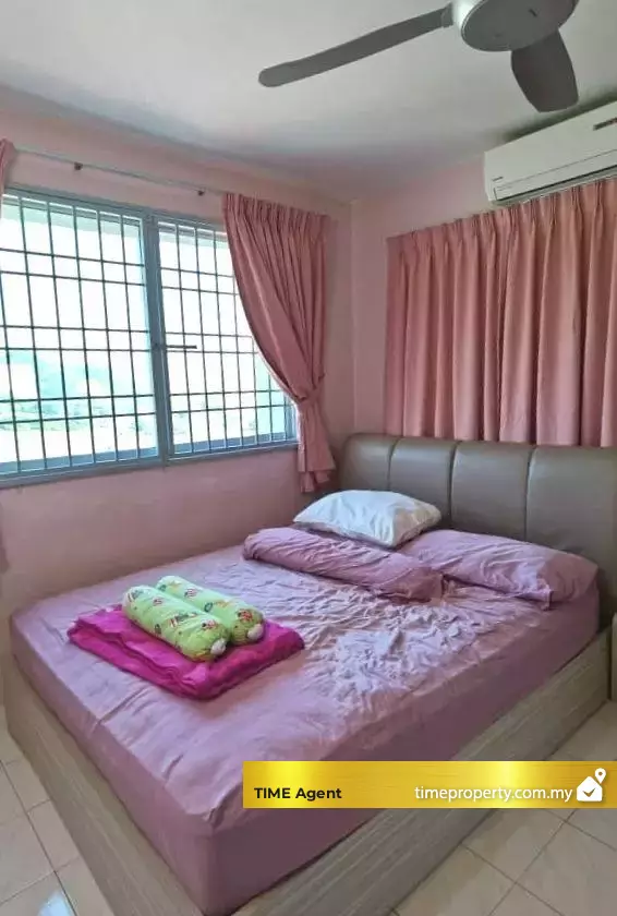 Taman Kristal — photo 3