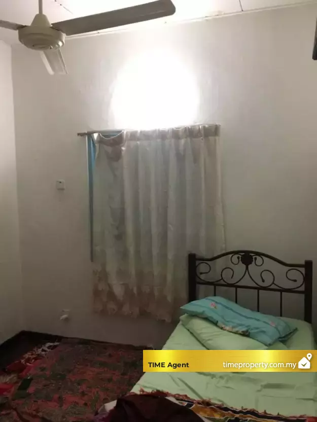 Tanjung Court — photo 3