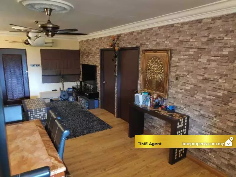 Desa Permai Indah (Block C, D, E, F, G, H, J &amp; T ) — photo 1