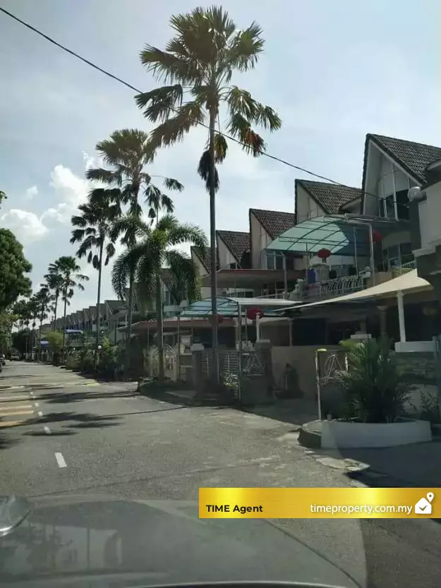 Taman Seri Teratai — photo 1