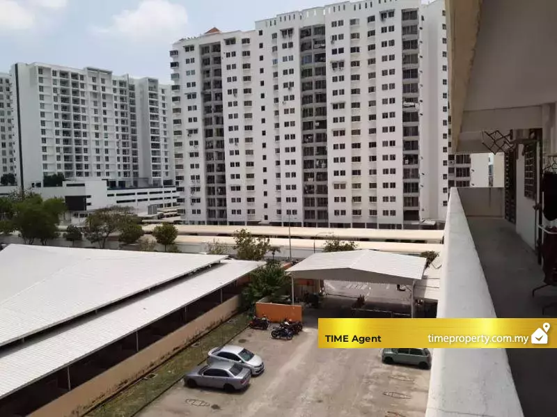 Desa Putra (Queensbay) — photo 2