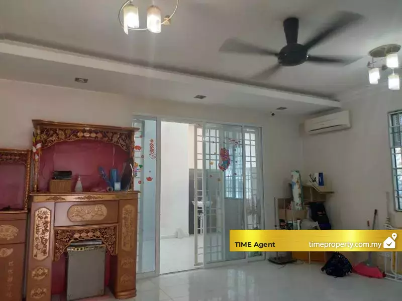 Krystal Court — photo 1