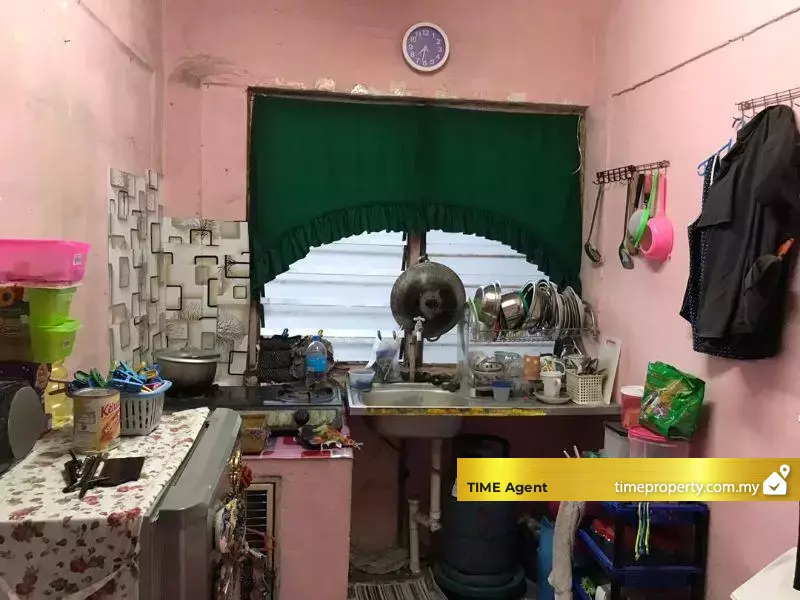 Flat Solok Tenggiri (Block J2) — photo 2
