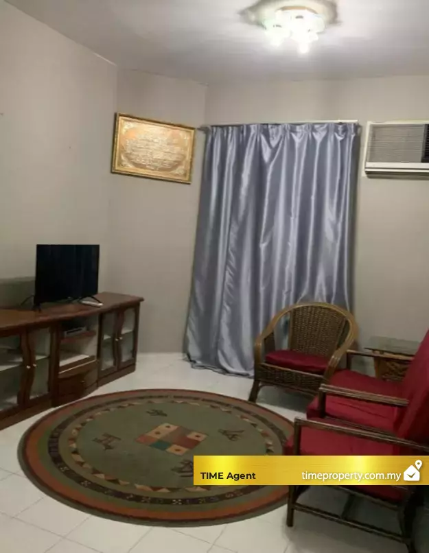 Bayu Emas Apartment — photo 1