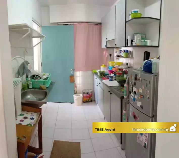 Taman Kristal — photo 1
