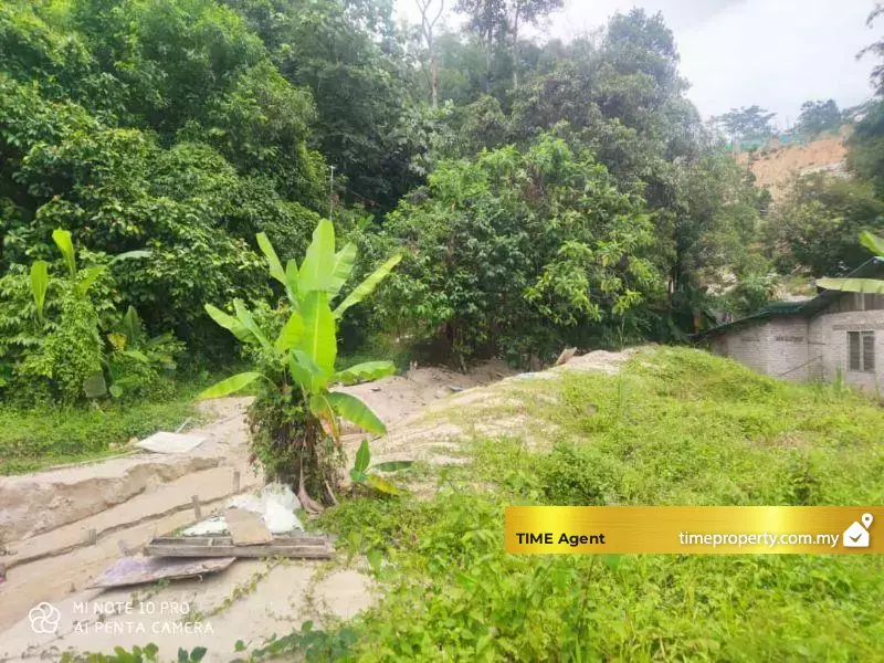 Gombak — photo 2