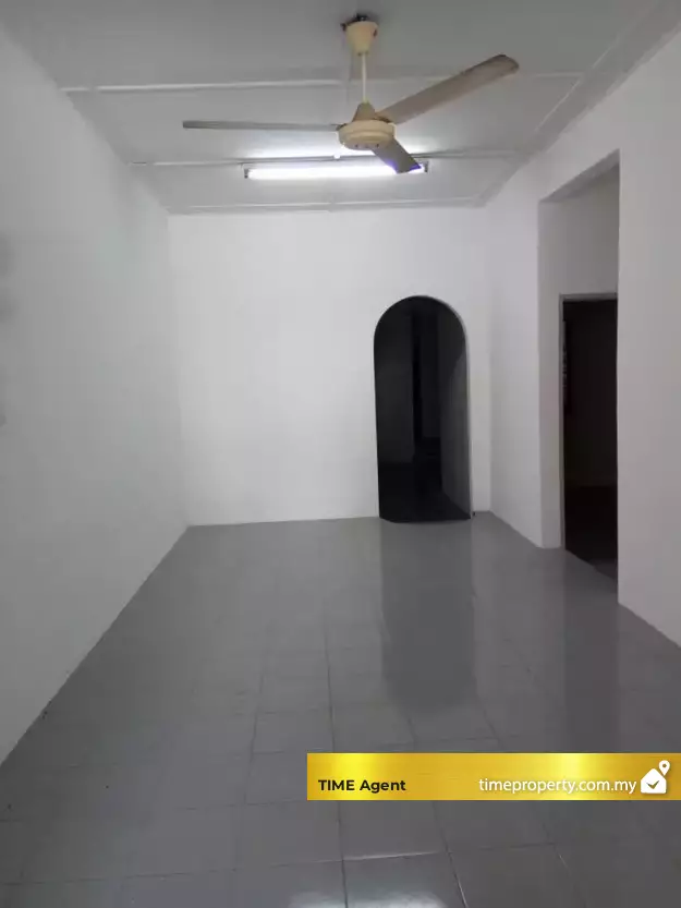 Taman Siakap — photo 1