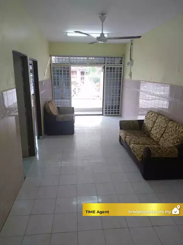 Taman Senangin — photo 1