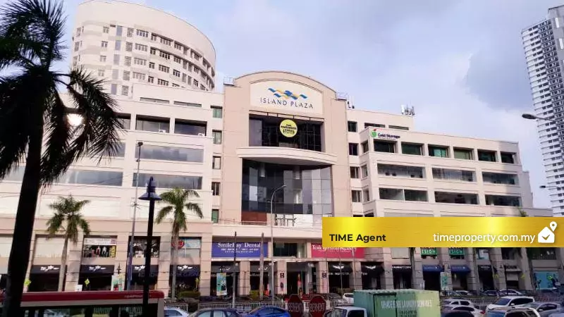 Island Plaza — photo 3