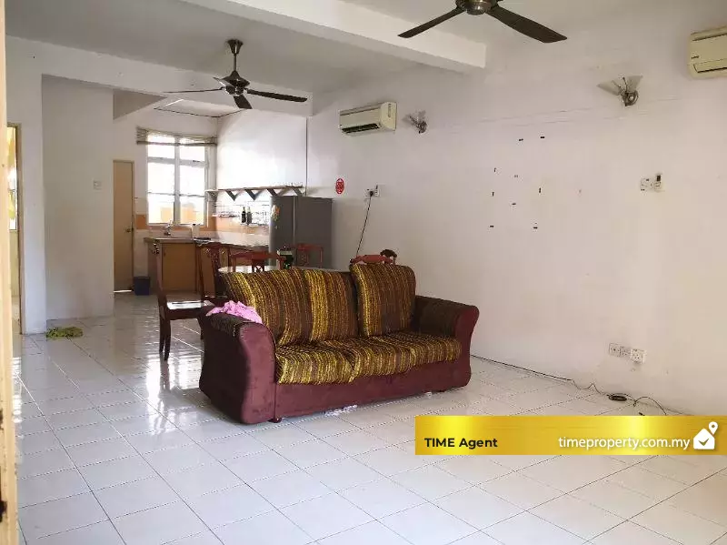 Taman Sutera — photo 1