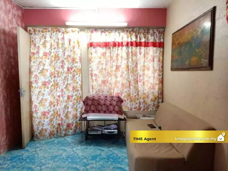 Taman Teluk Kumbar (Block 8) — photo 1