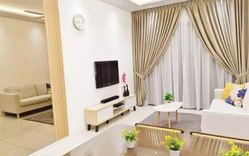 Queens Residences Q2