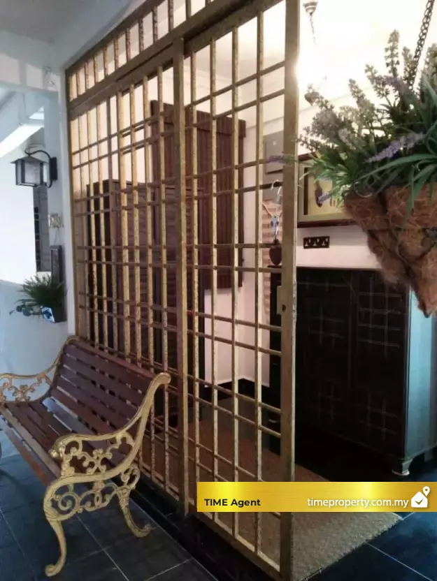 Azuria Condominium — photo 2