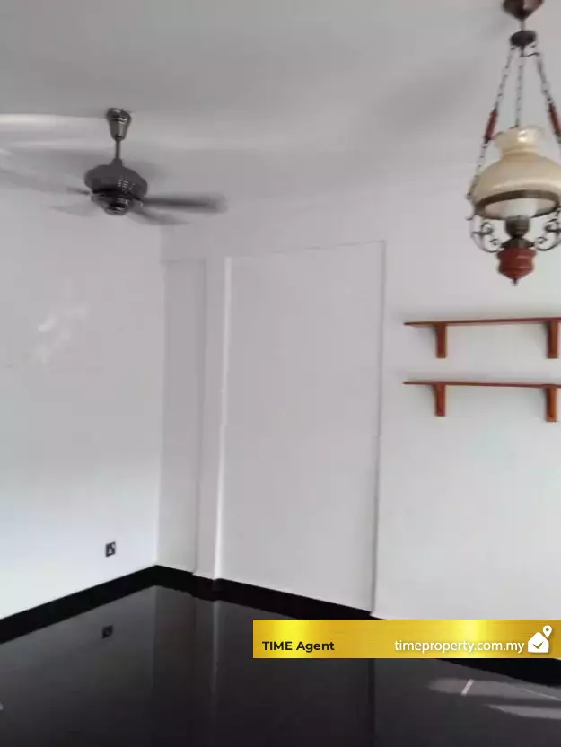 Azuria Condominium — photo 4