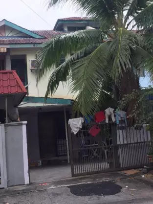 Kawasan Tingkat Batu Uban