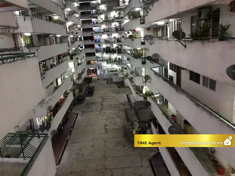 Flat Taman Lip Sin (Block 6) — photo 1