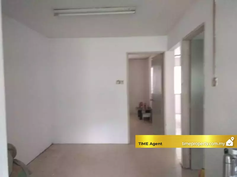 Flat Taman Lip Sin (Block 6) — photo 2