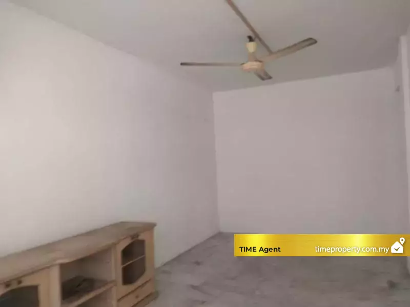 Flat Taman Lip Sin (Block 6) — photo 4