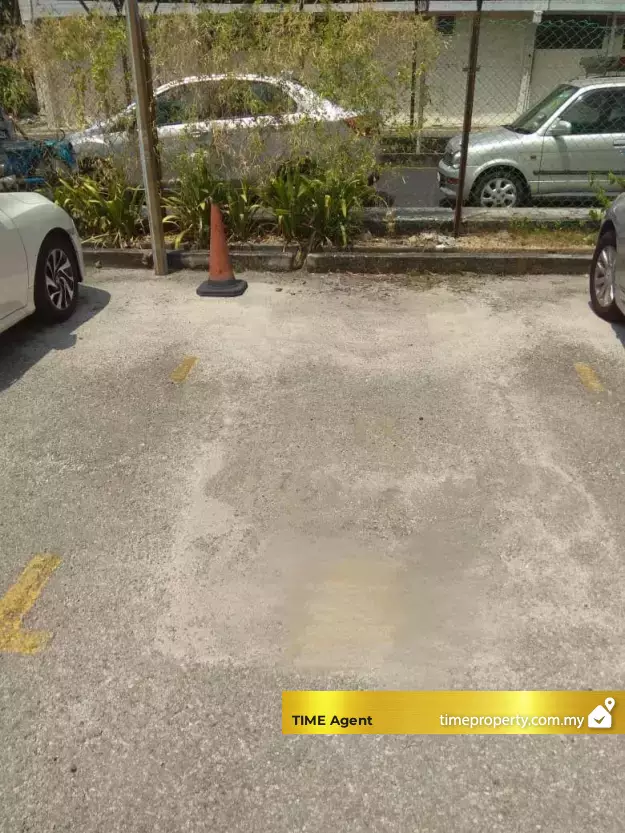 Taman Jelutong — photo 2