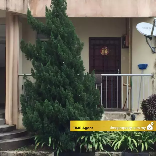 Bayu Emas Apartment — photo 2