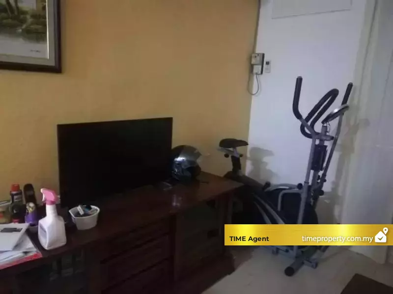 Bayu Emas Apartment — photo 3