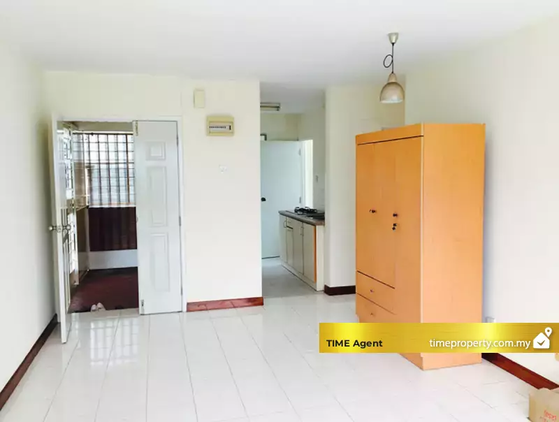 Taman Kristal — photo 1