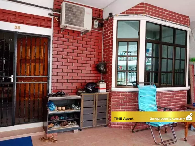 Taman Selamat — photo 1