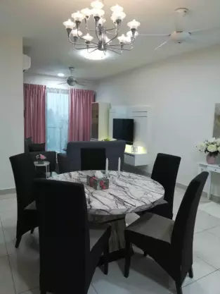 KL Traders Square Residences