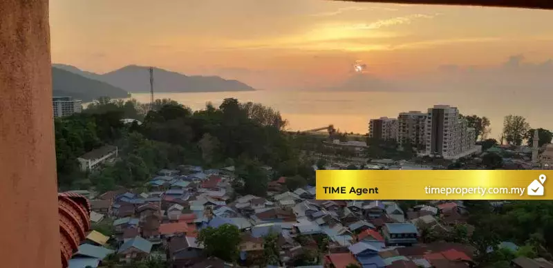 Pinang Emas — photo 1