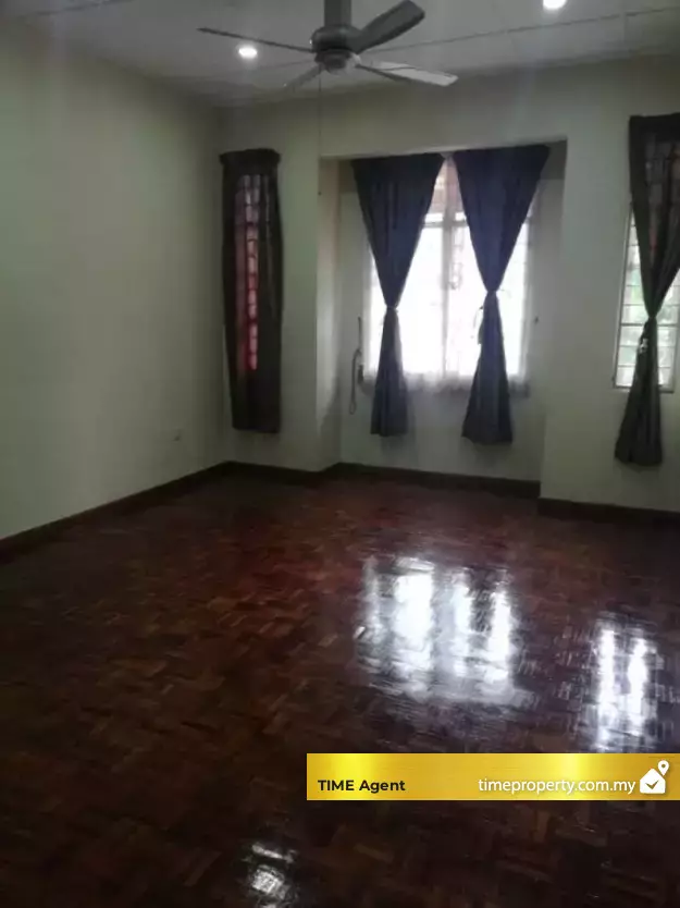Taman Saujana Permai — photo 1