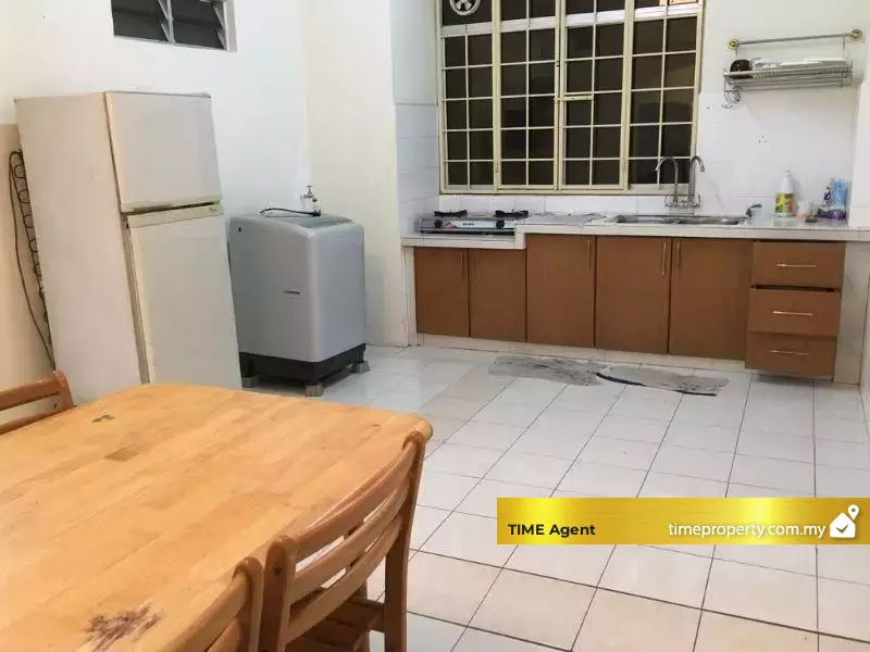 Putra Place Condominium — photo 2