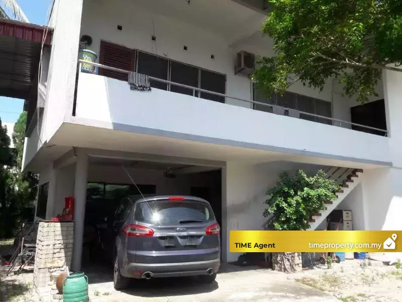 Taman Robina — photo 1