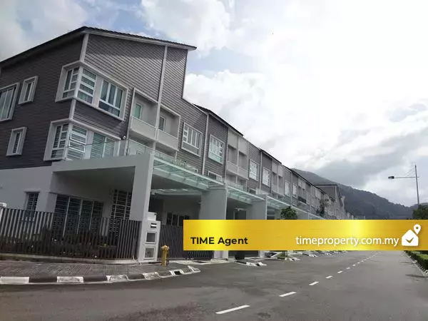 Two Permai — photo 1
