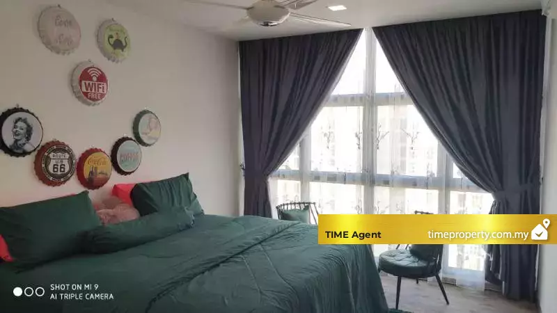 LakeFront Residence — photo 2