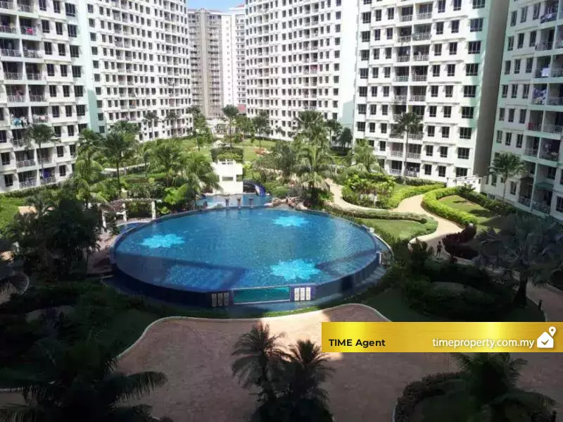 Putra Place Condominium — photo 1