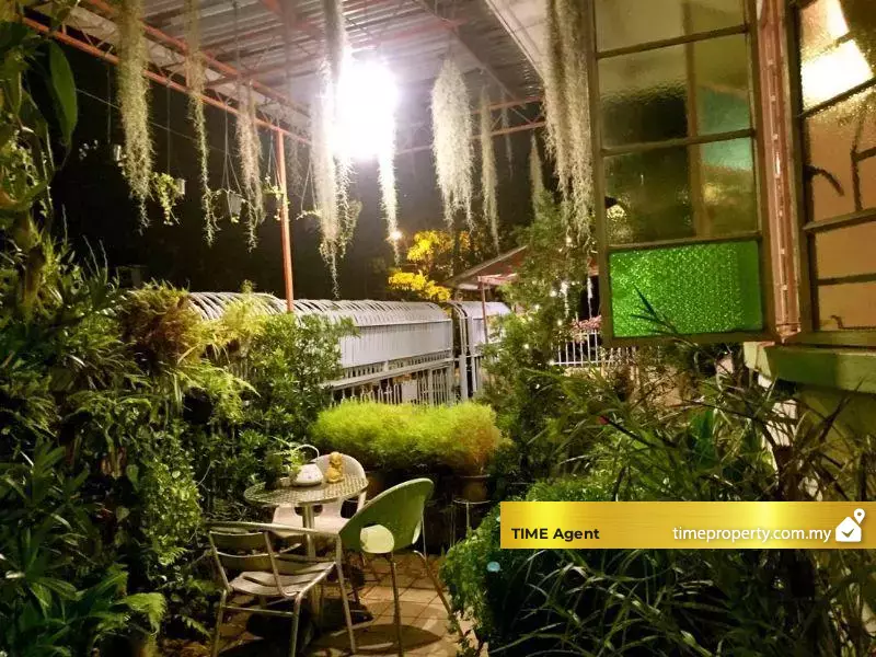 Taman Lintang — photo 4
