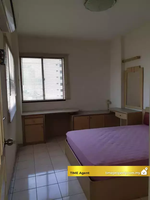 Marina Bay Condominium — photo 2