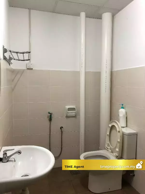 1-World Residence @ One World Residence — photo 3