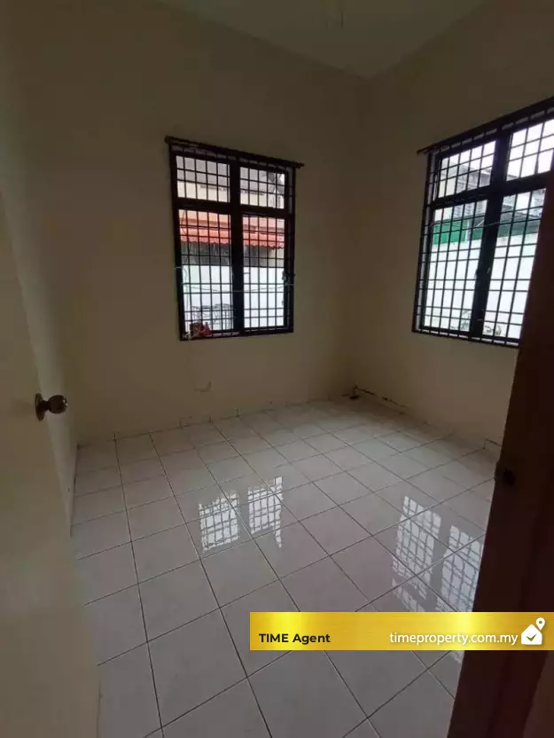 Taman Wira — photo 2