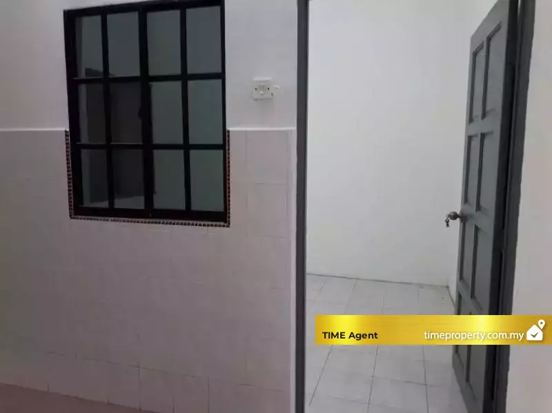 Taman Klang Utama — photo 5