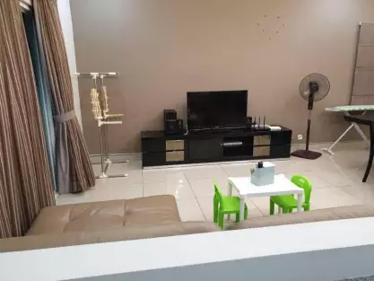 First Residence (Residensi Unggul)