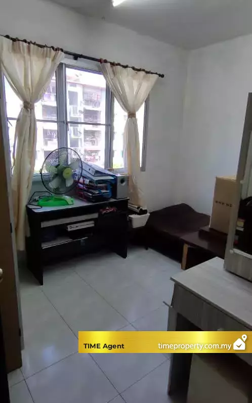 Flat Seksyen 18 — photo 2