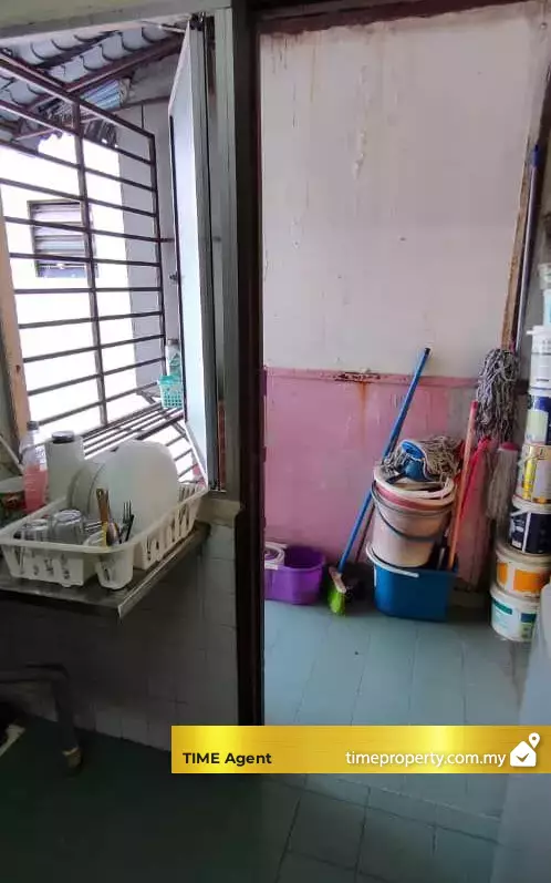 Flat Seksyen 18 — photo 3